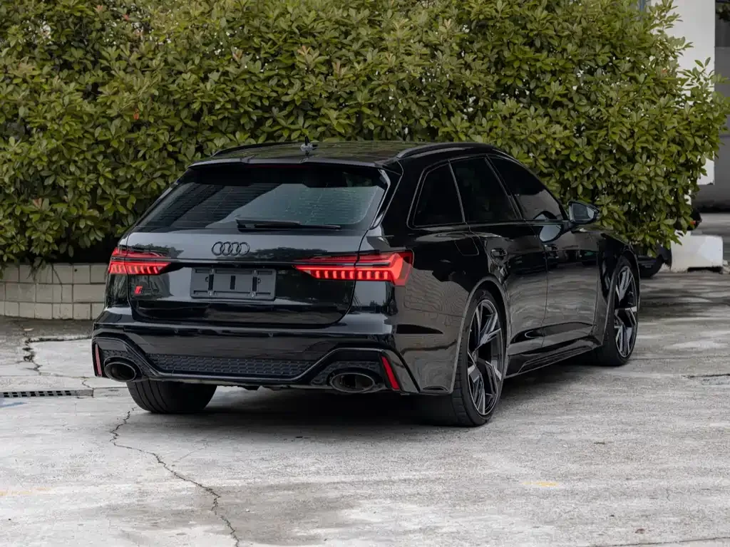 Audi RS 6 2024 из CN, фото 9