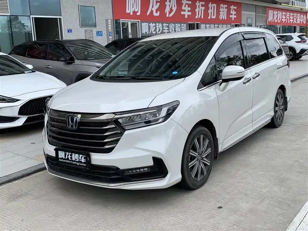 Honda Odyssey — фото 1