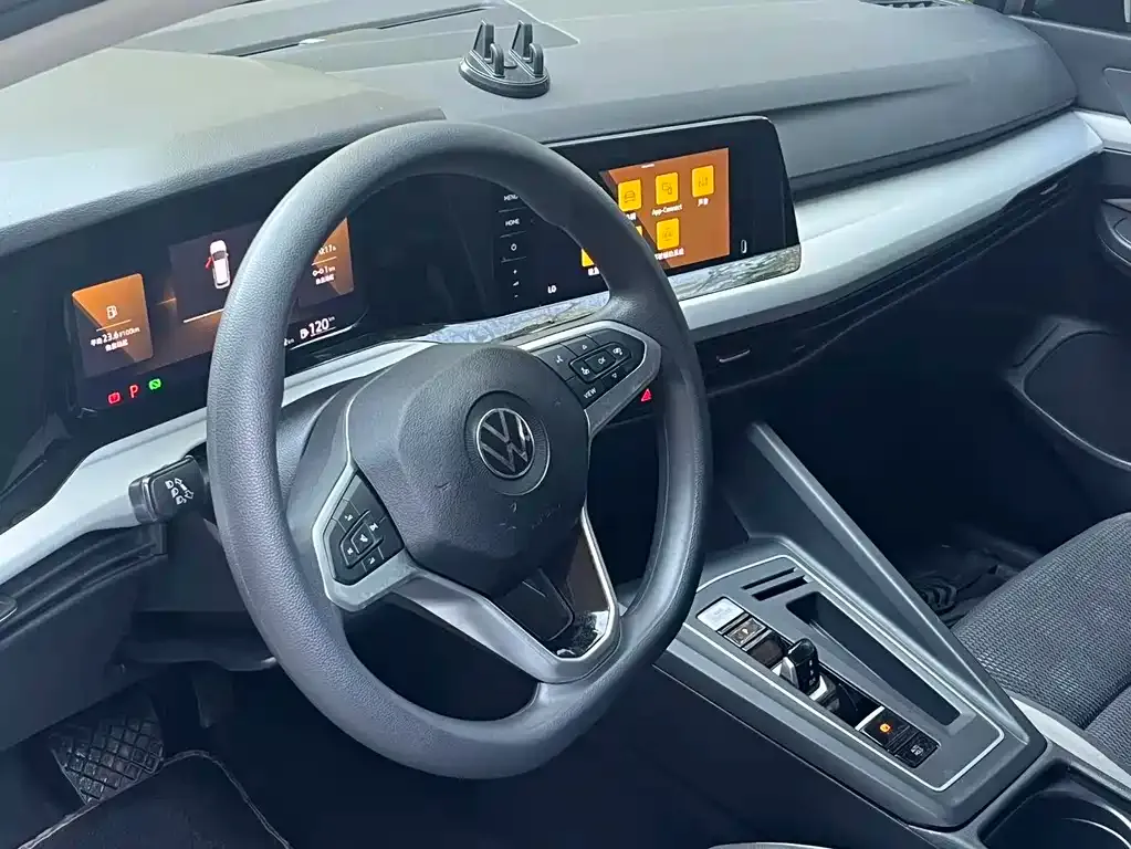 Volkswagen Golf 2023 из CN, фото 5