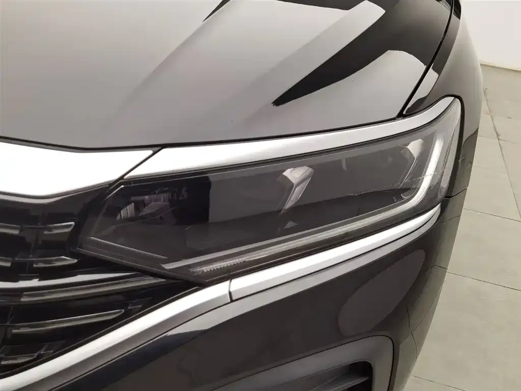 Volkswagen Passat — фото 8