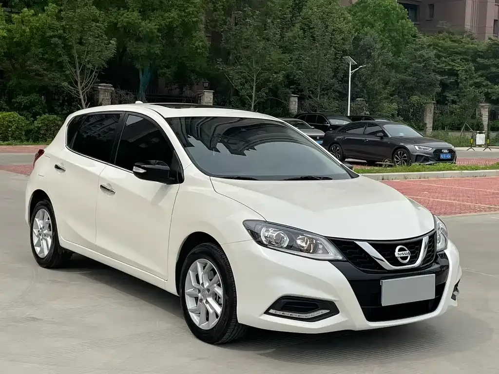Nissan Tiida 2023 из CN, фото 5