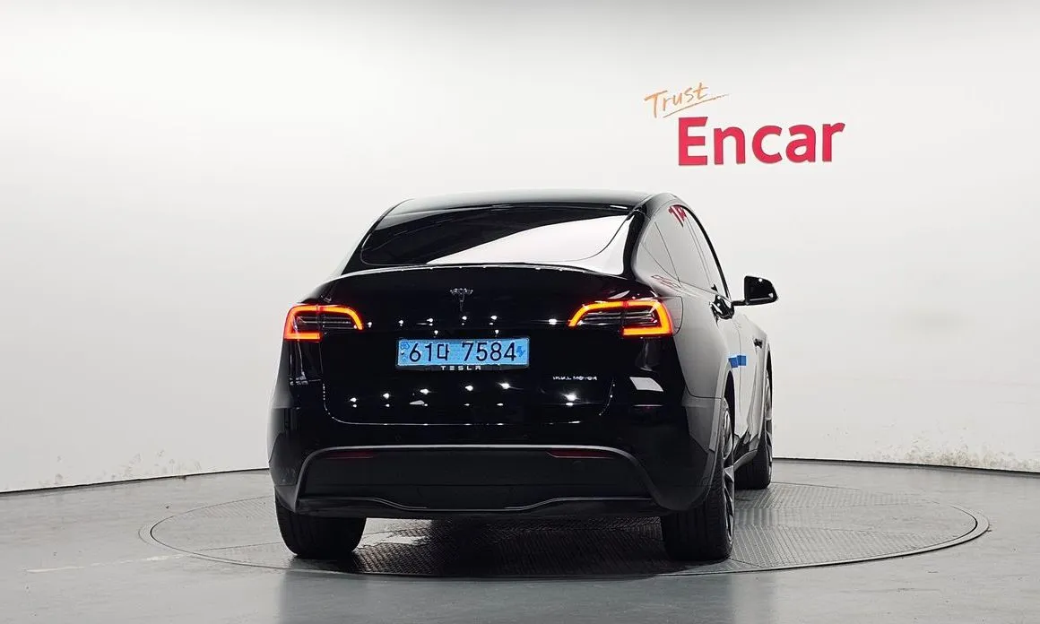 Tesla Model Y 2022 из KR, фото 2