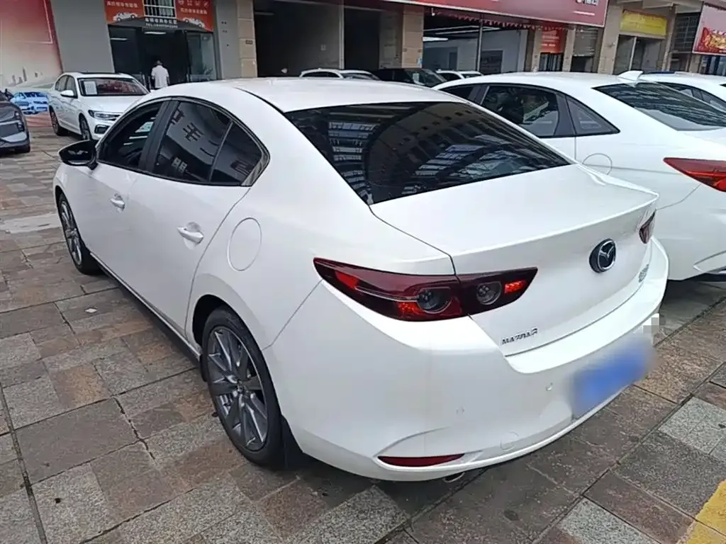 Mazda 3 Axela — фото 10