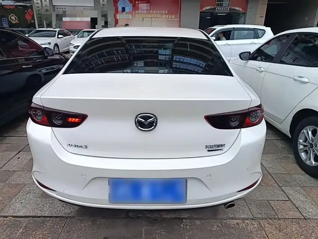 Mazda 3 Axela — фото 7