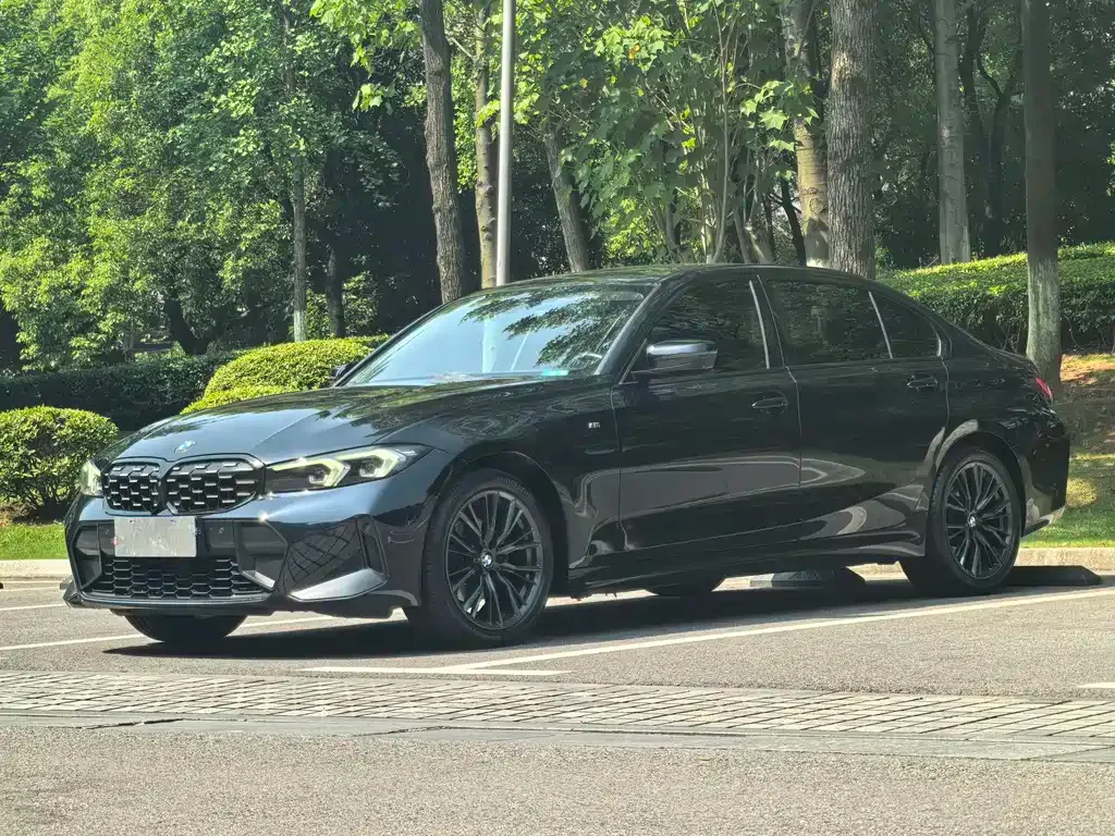 BMW 3 Series — фото 1