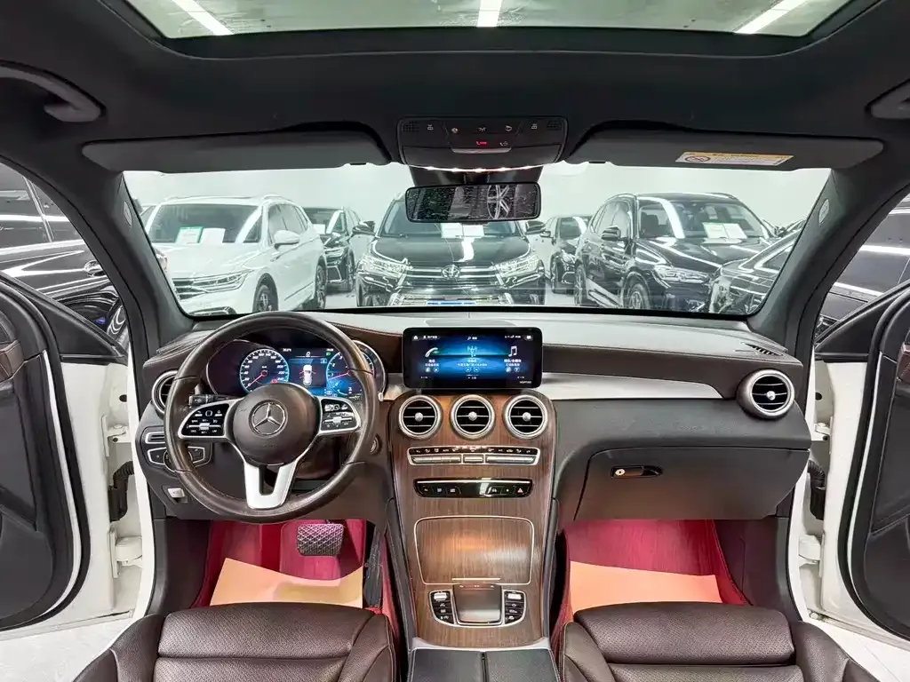 Mercedes-Benz GLC — фото 10