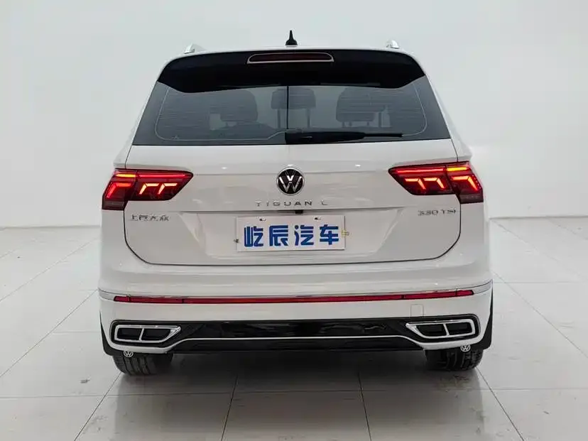 Volkswagen Tiguan L — фото 2