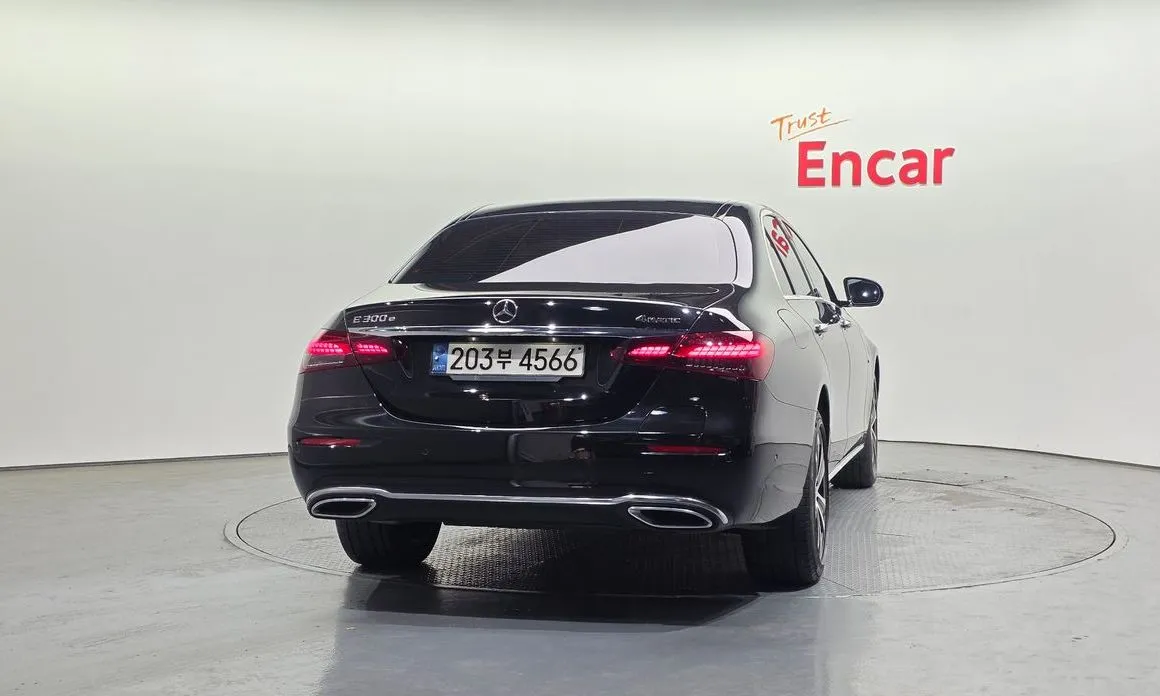 Mercedes-Benz E-Class 2021 из KR, фото 2