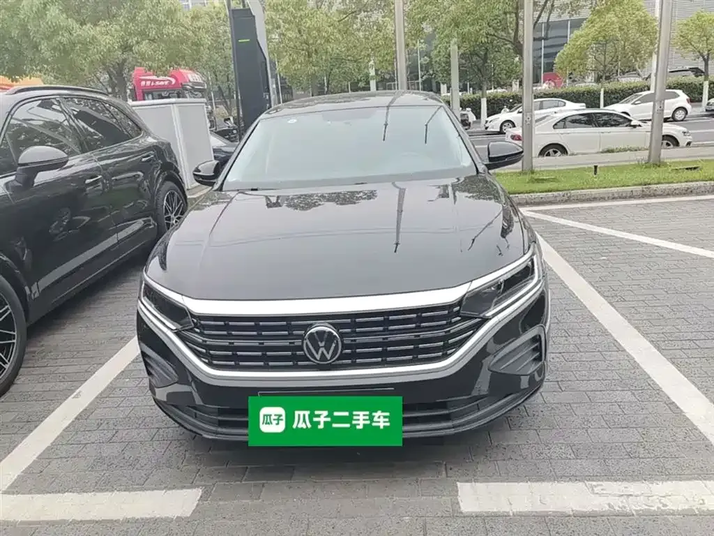 Volkswagen Passat — фото 6
