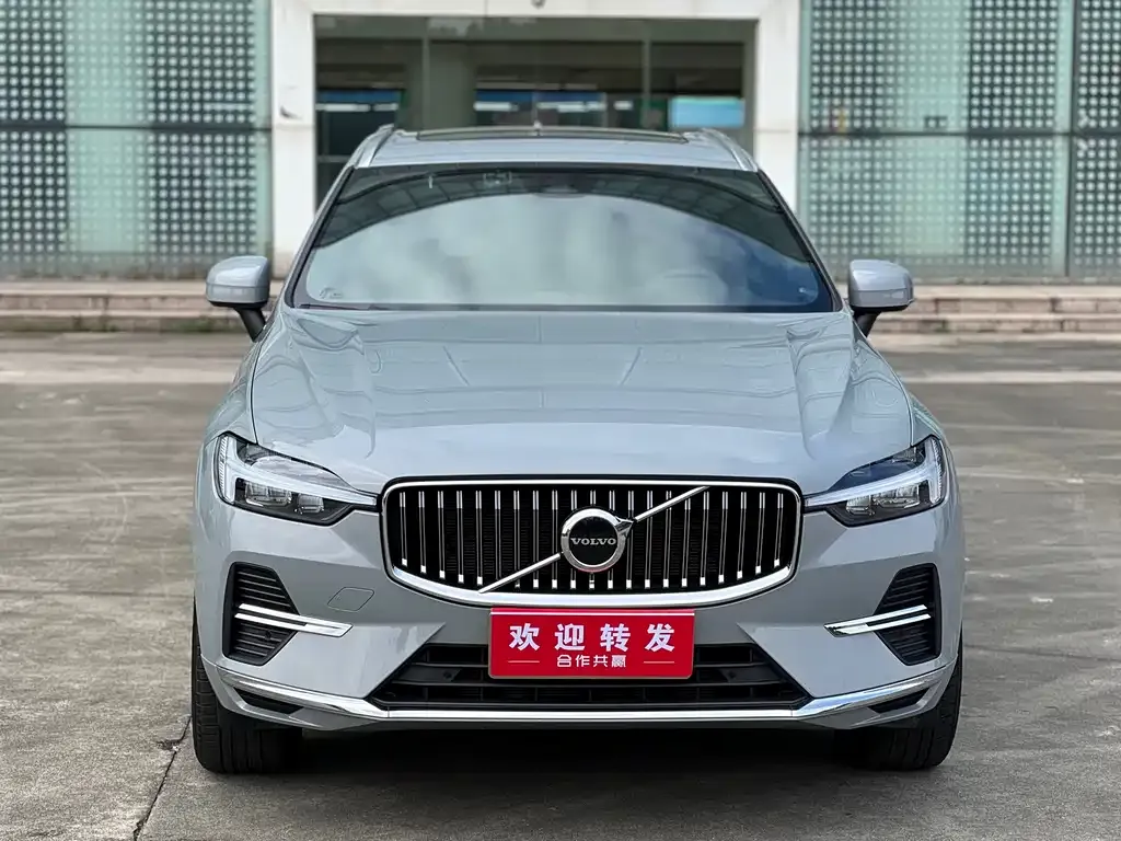 Volvo XC60 — фото 3