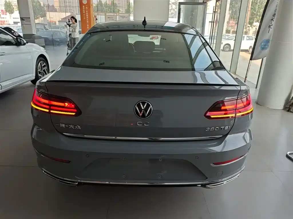 Volkswagen CC — фото 2
