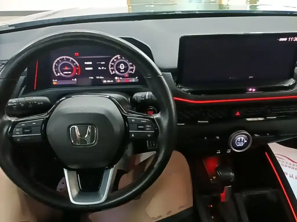 Honda Accord — фото 7