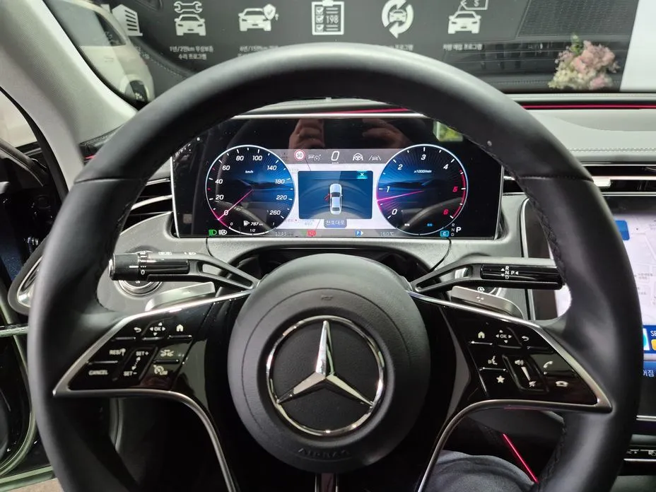 Mercedes-Benz E-Class — фото 10