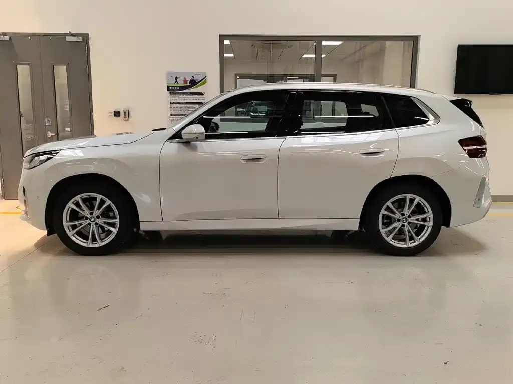 BMW X3 2025 из CN, фото 7