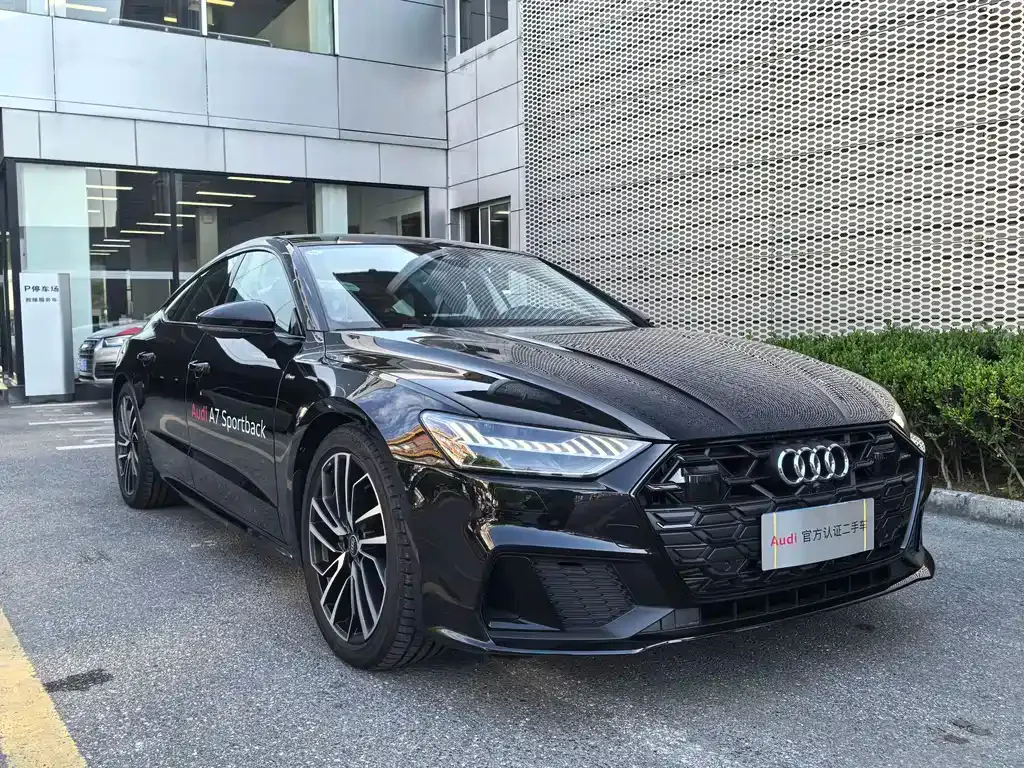 Audi A7 — фото 7