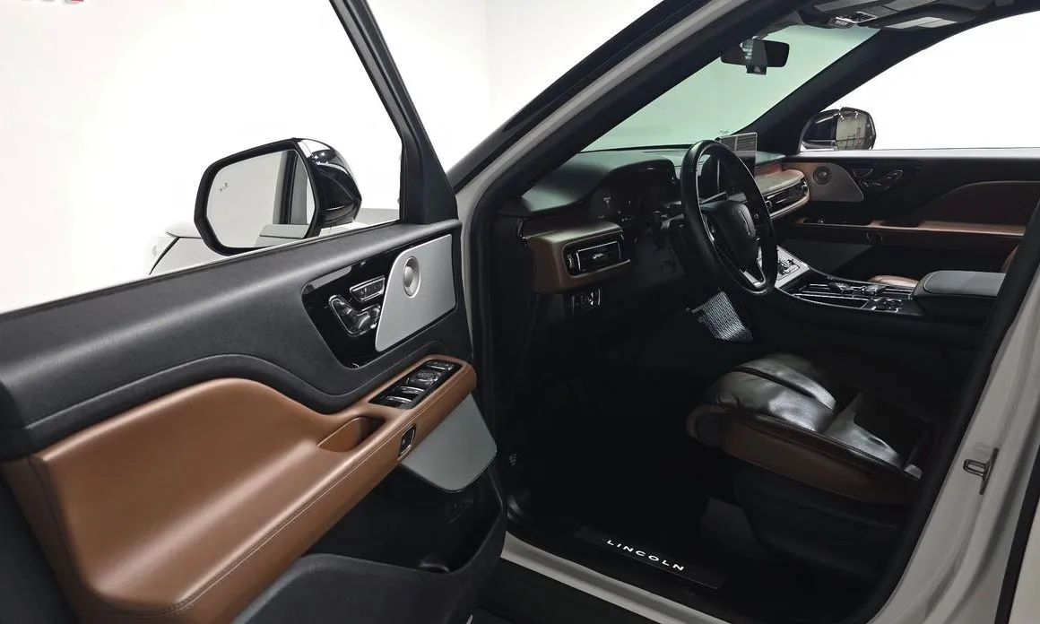 Lincoln Aviator — фото 10