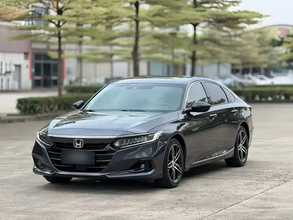 Honda Accord — фото 1