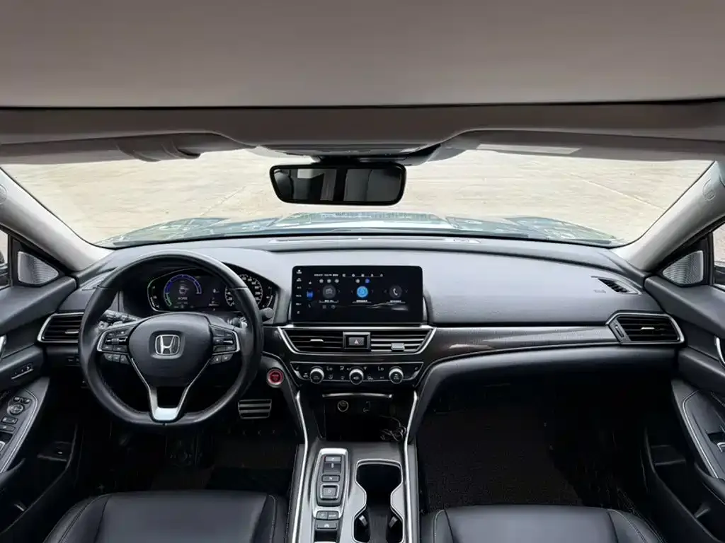 Honda Accord — фото 5