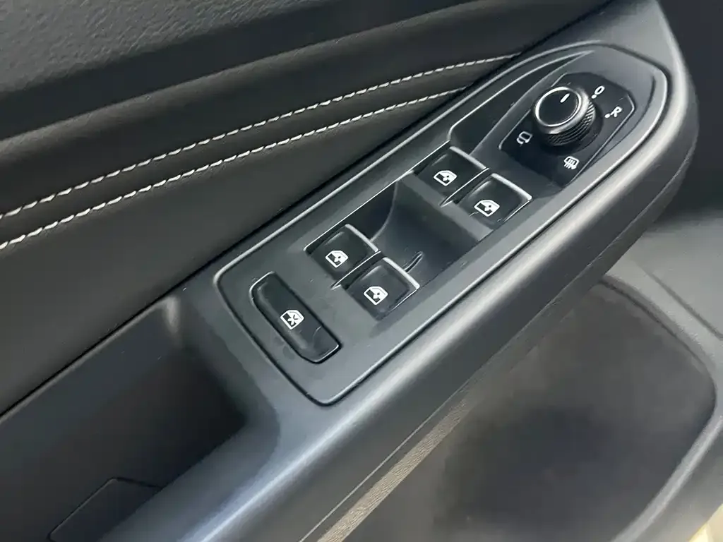 Volkswagen Golf 2021 из CN, фото 6