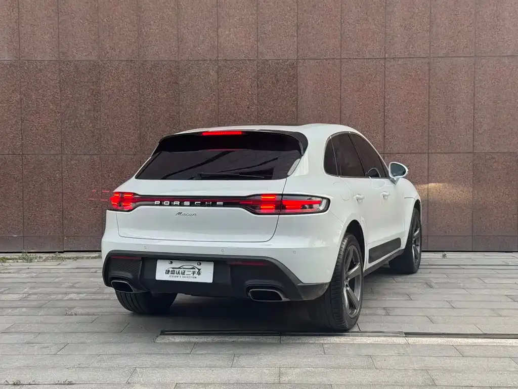 Porsche Macan — фото 10