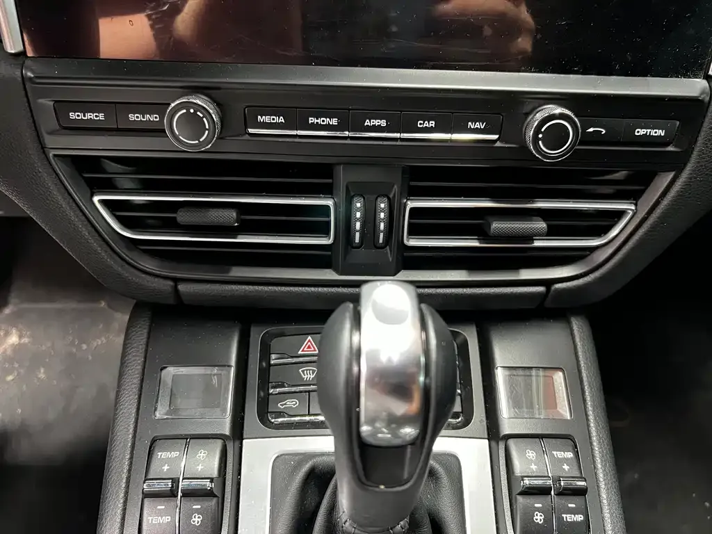 Porsche Macan 2021 из CN, фото 3