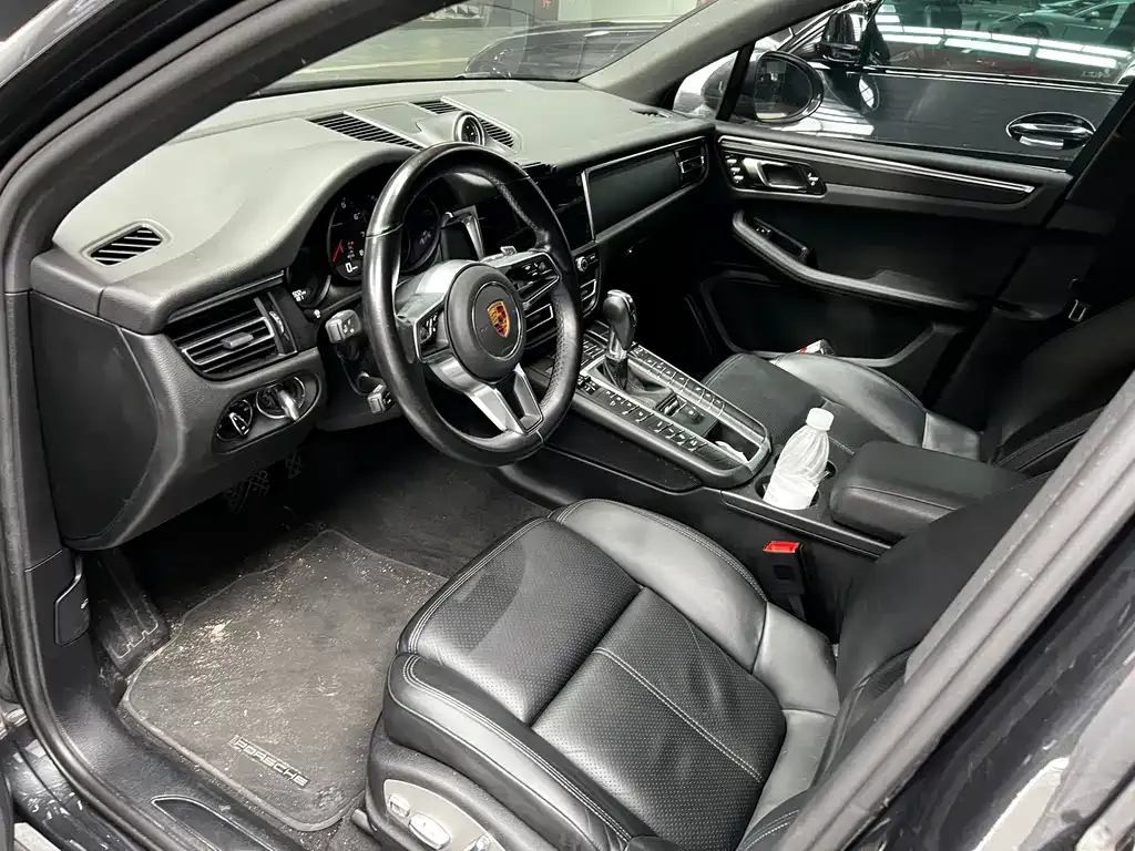 Porsche Macan 2021 из CN, фото 7