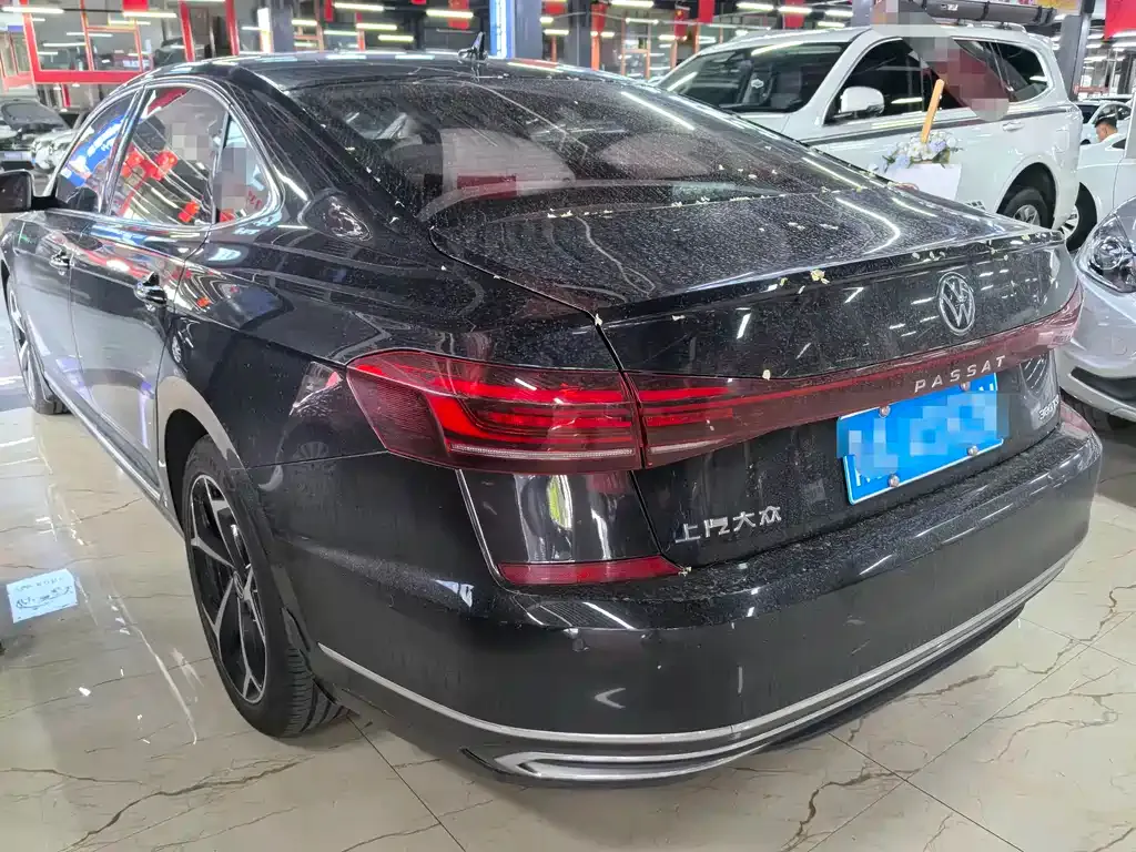 Volkswagen Passat — фото 6