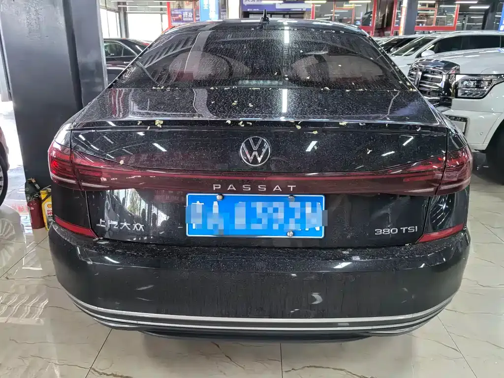 Volkswagen Passat — фото 7