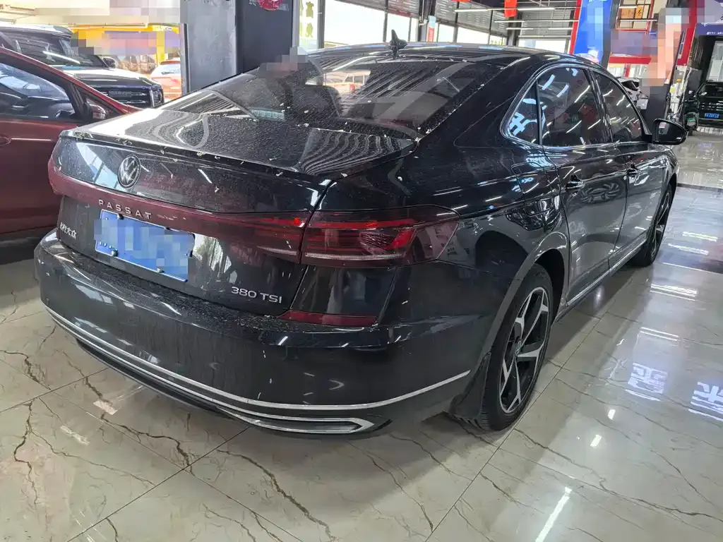 Volkswagen Passat — фото 9