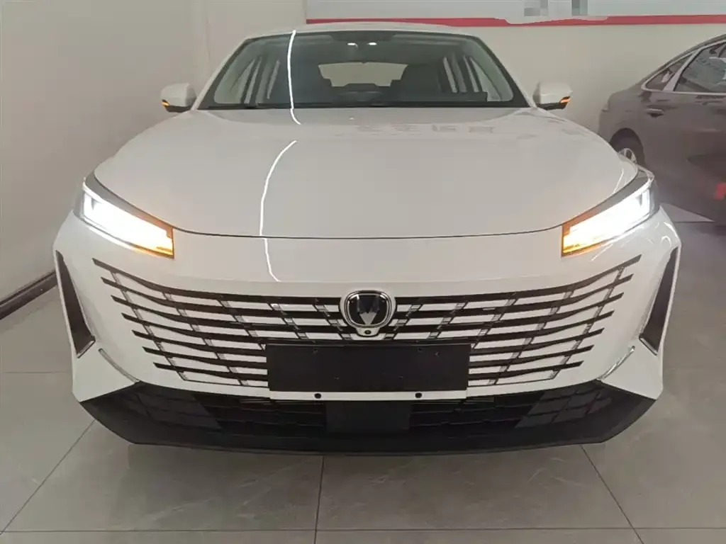 Changan Eado PHEV 2026 из CN, фото 3