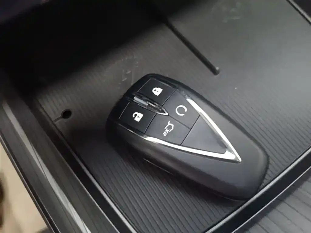 Changan Eado PHEV 2026 из CN, фото 6