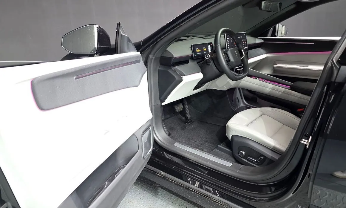 Polestar Polestar 4 2025 из KR, фото 8