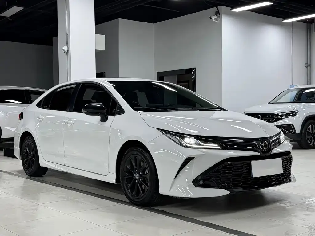 Toyota Corolla — фото 2