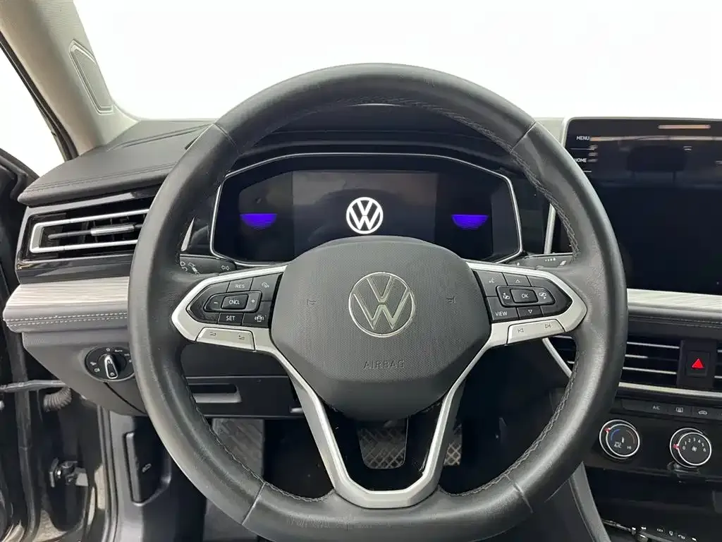 Volkswagen Sagitar — фото 4