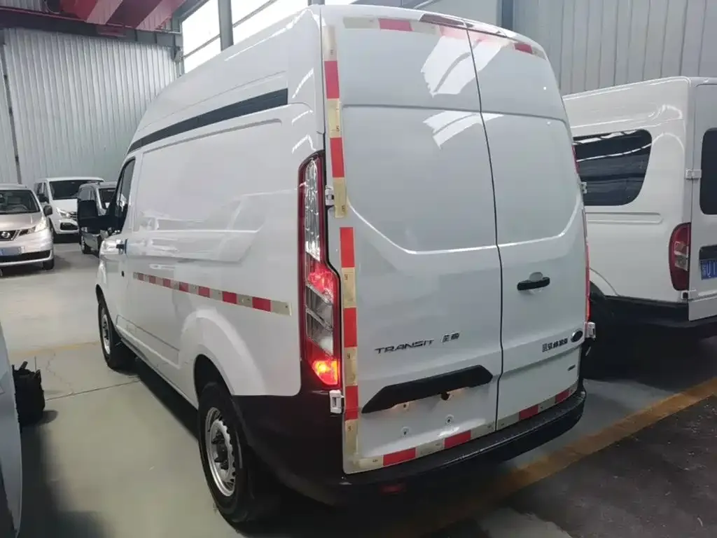 Ford Transit 2022 из CN, фото 2
