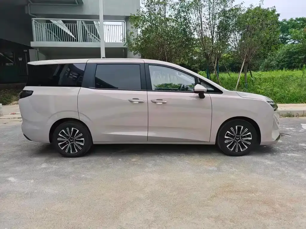 Wuling Starlight 730 New Energy 2026 из CN, фото 9