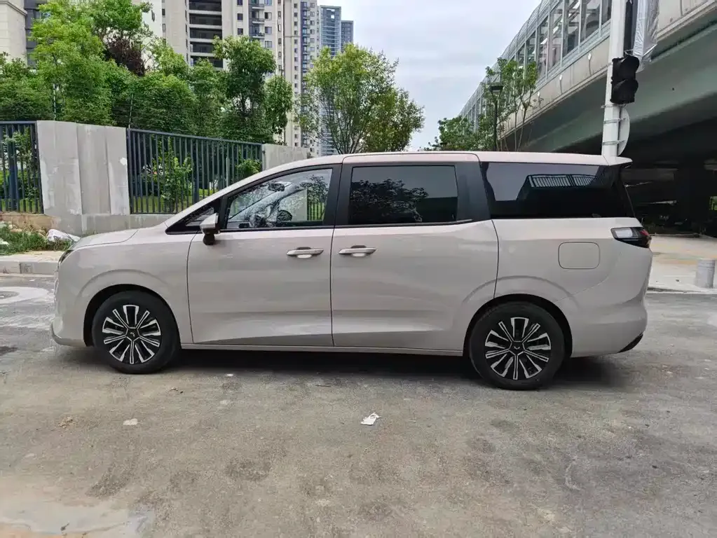 Wuling Starlight 730 New Energy 2026 из CN, фото 3