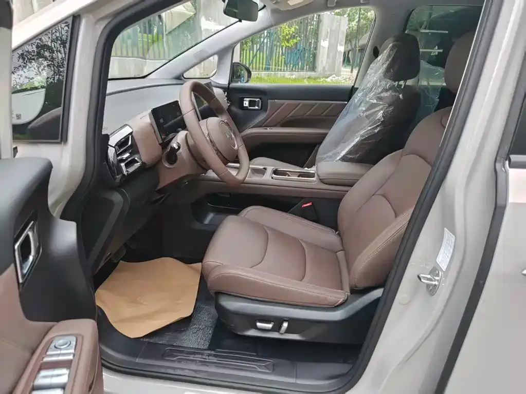 Wuling Starlight 730 New Energy 2026 из CN, фото 2
