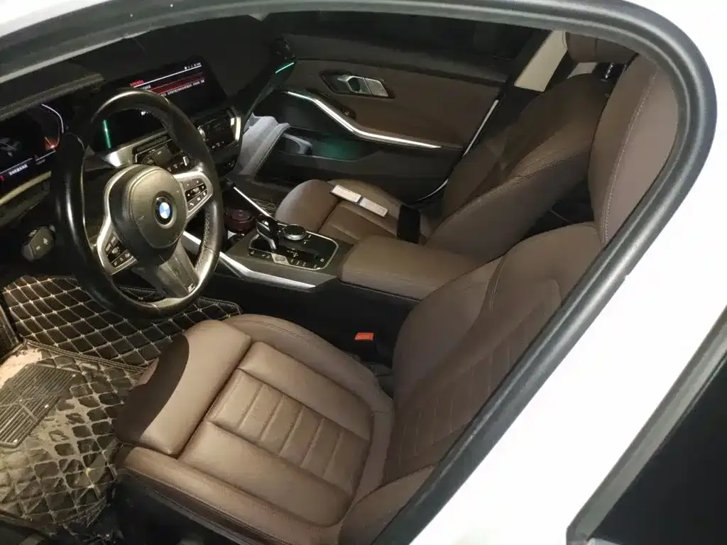 BMW 3 Series 2021 из CN, фото 7