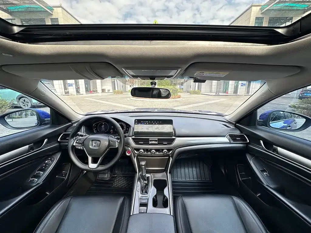 Honda Accord — фото 5