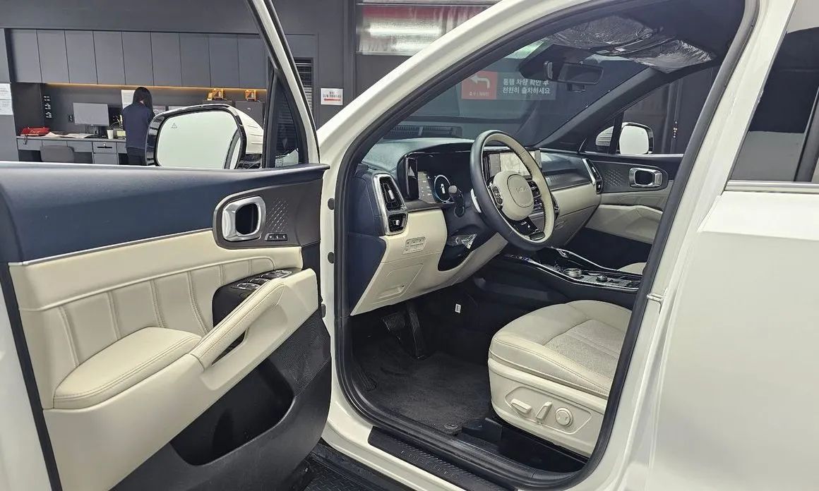Kia Sorento — фото 10