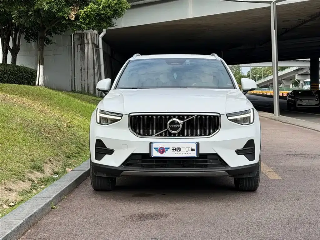 Volvo XC40 2023 из CN, фото 5