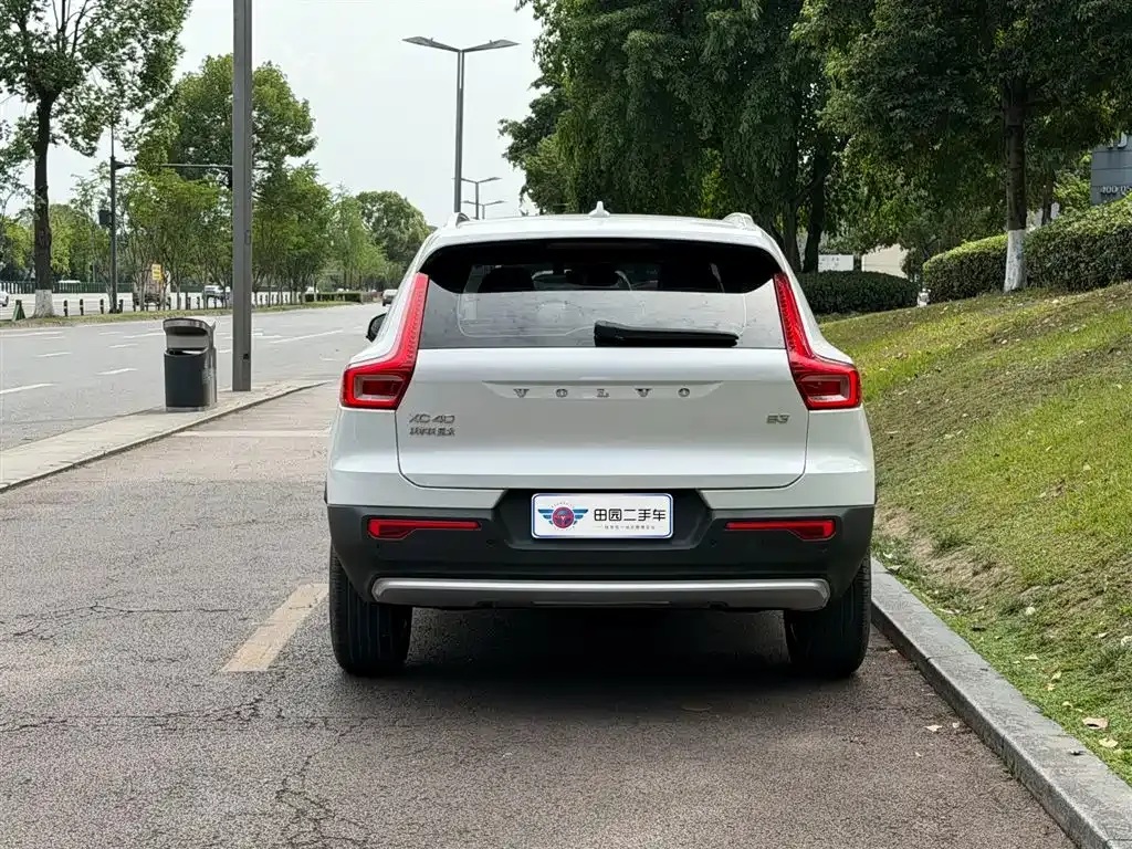 Volvo XC40 2023 из CN, фото 9