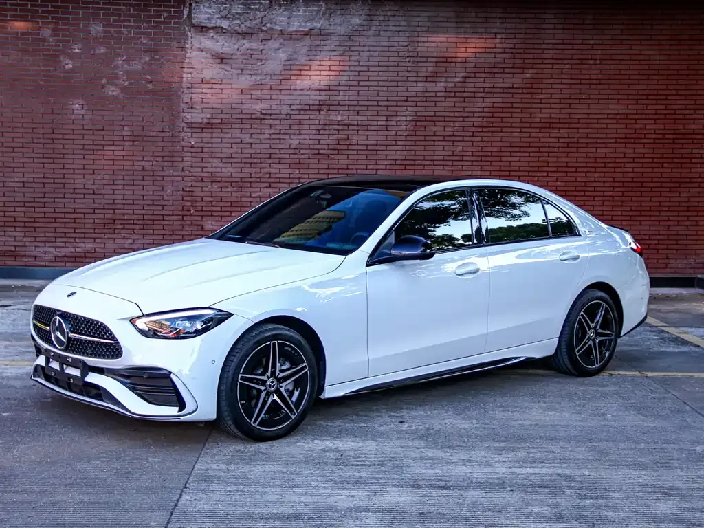 Mercedes-Benz C-Class — фото 1