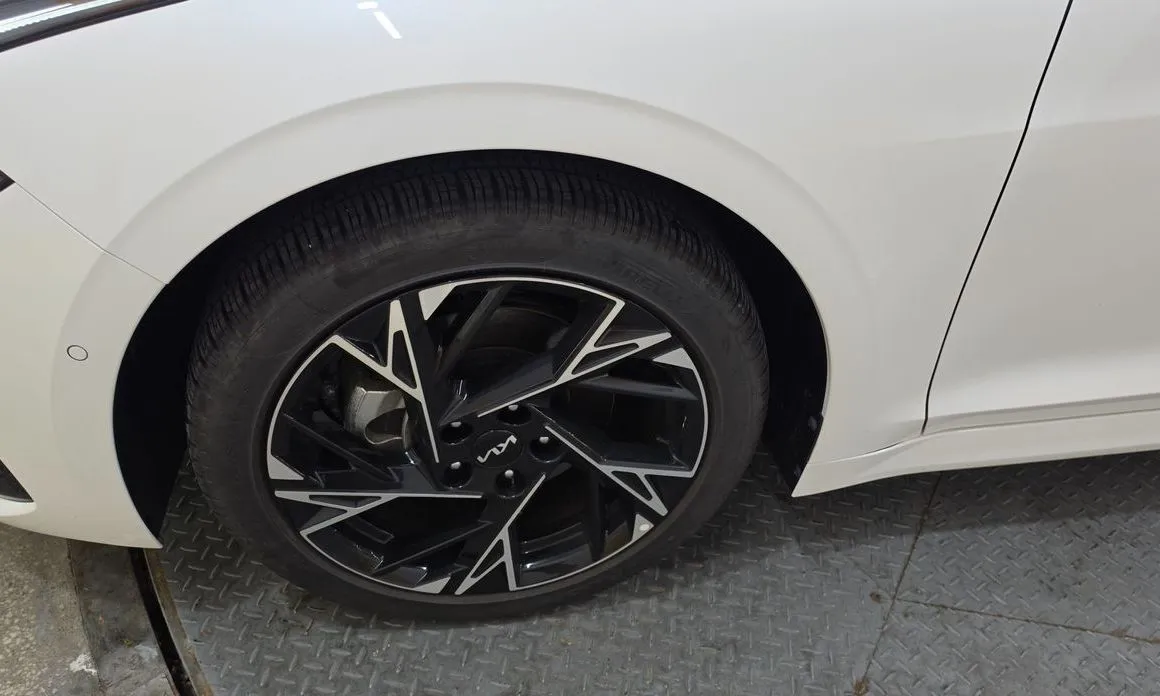 Kia K5 2025 из KR, фото 4