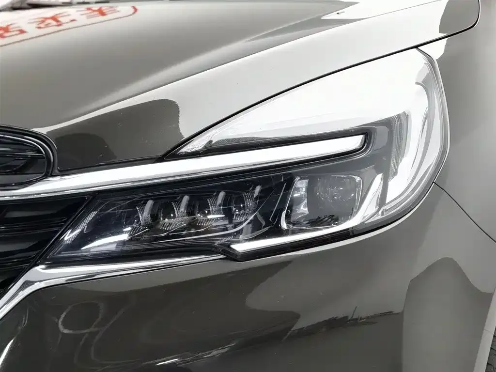 Buick GL8 2021 из CN, фото 8