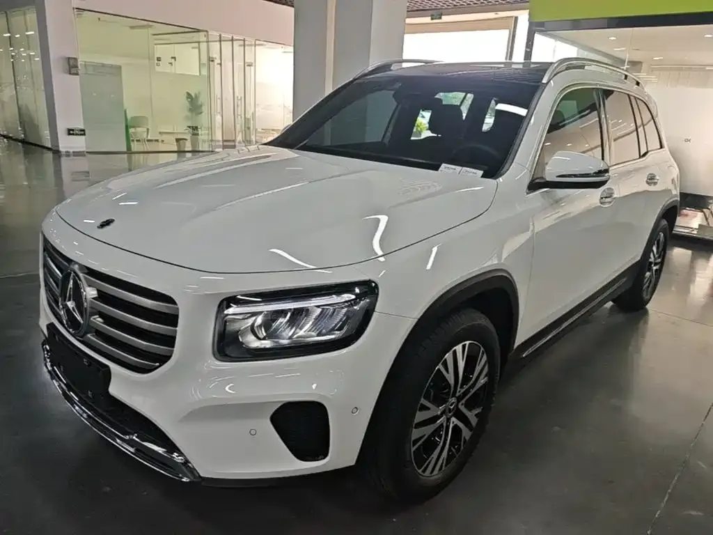 Mercedes-Benz GLB — фото 4