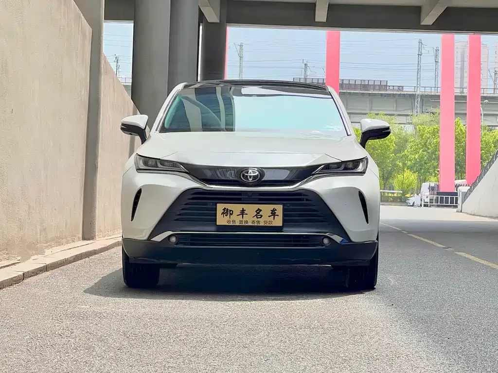 Toyota Harrier — фото 5