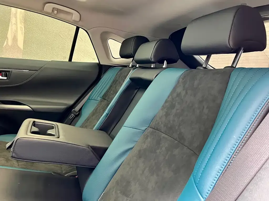 Toyota Harrier — фото 8