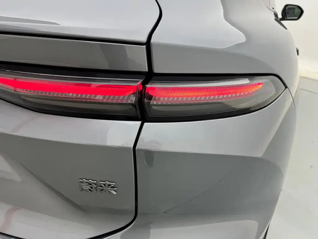 NIO EC6 — фото 10
